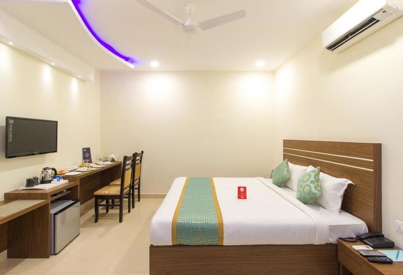 Hotel Oyo 8941 Golden Leaves 11