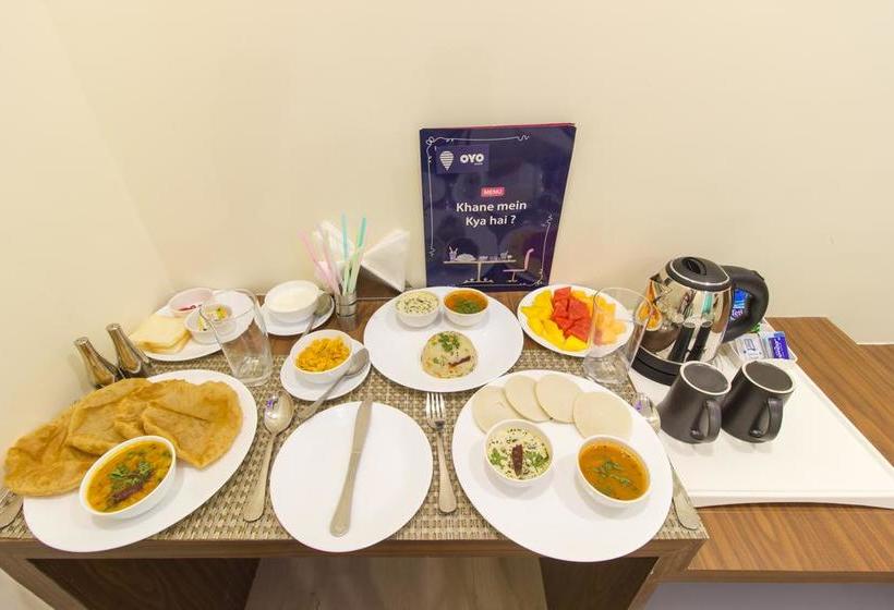 Hotel Oyo 8941 Golden Leaves 14