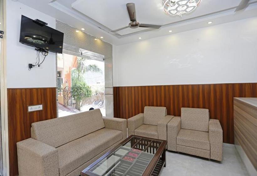 Hotel Oyo 8905 Tapastali 3