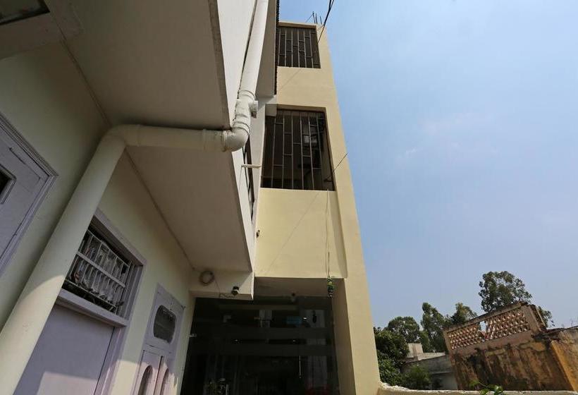 Hotel Oyo 5540 Etiler 10