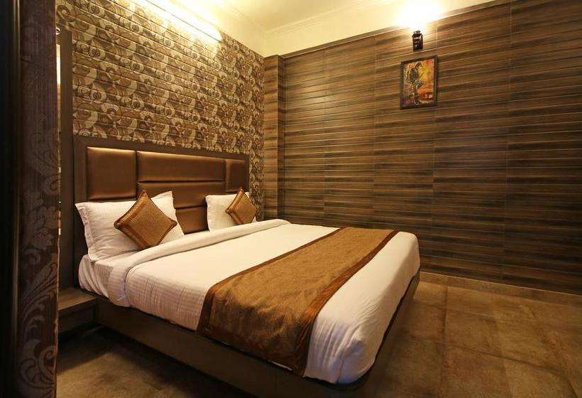 Hotel Oyo 5540 Etiler 13