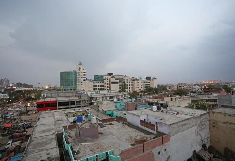 Hotel Oyo 8910 Celeste Inn 17