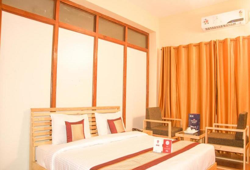 Hotel Oyo 8485 Near Rk Beach