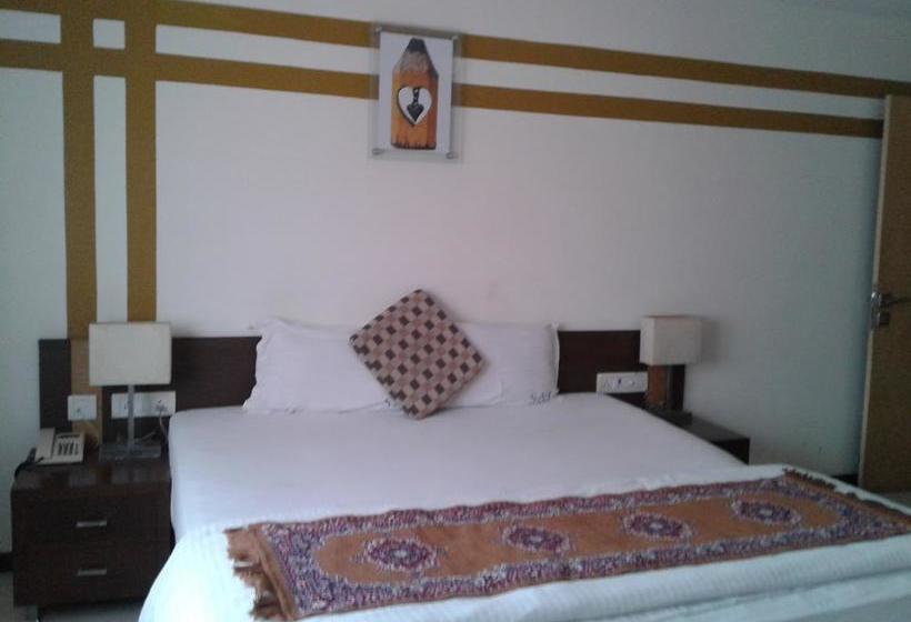 Hotel Sai Orbit Serviced Apartments Porur 1