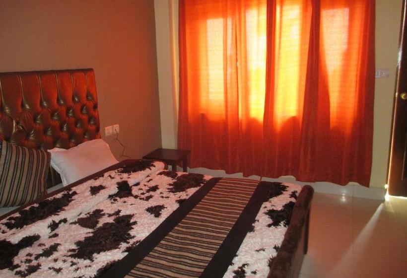 Hotel Knaukin House 1