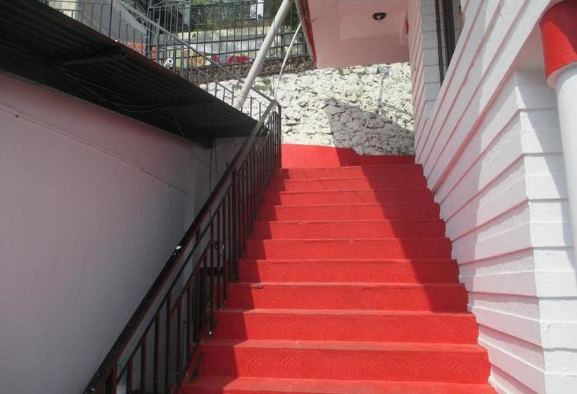 Hotel Knaukin House 4