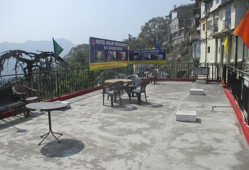 Hotel Knaukin House 9