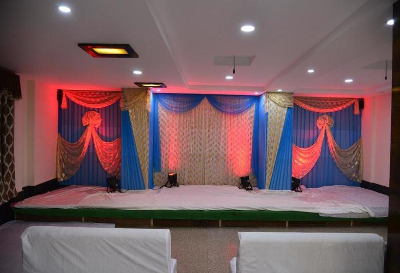 Hotel Siddhi Vinayak 12