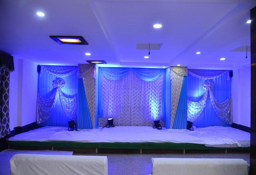 Hotel Siddhi Vinayak 13