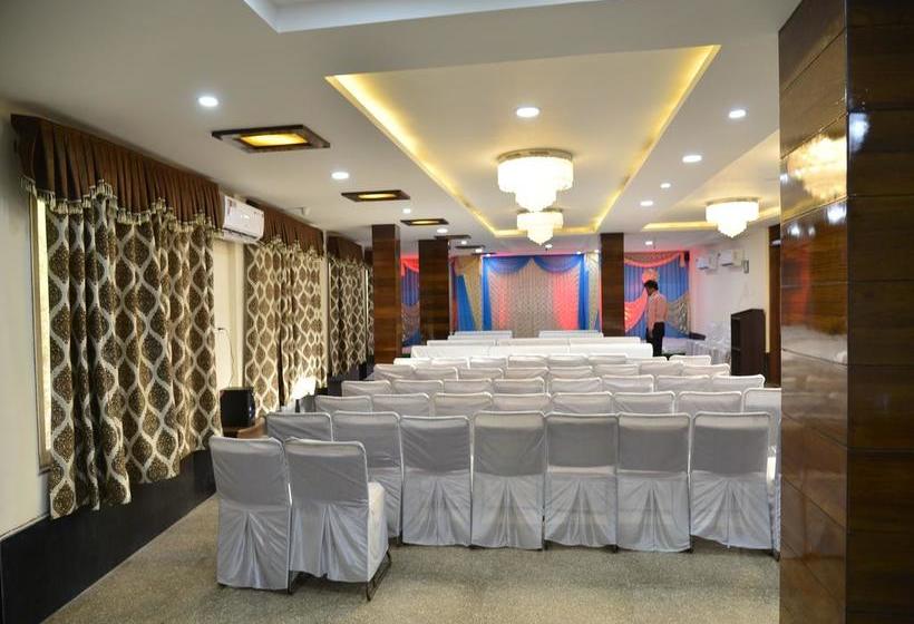 Hotel Siddhi Vinayak 14