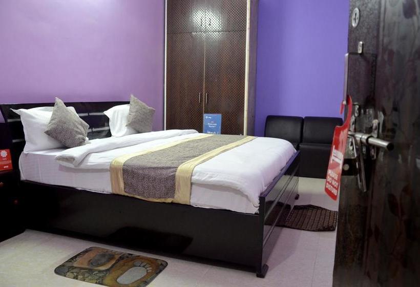 Hotel Oyo 7441 Impact Associates 17