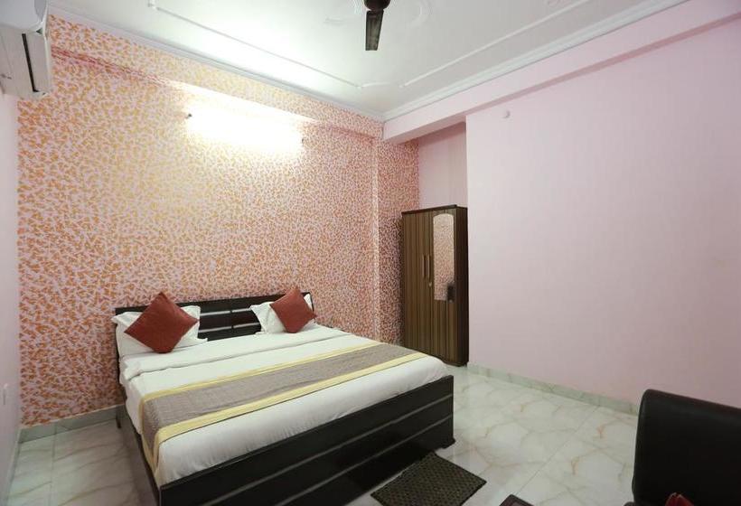 Hotel Oyo 7441 Impact Associates 4