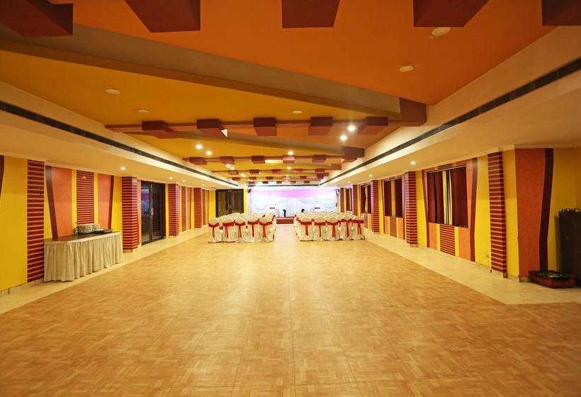 Hotel Oyo 4230 Richi Regency 1 11