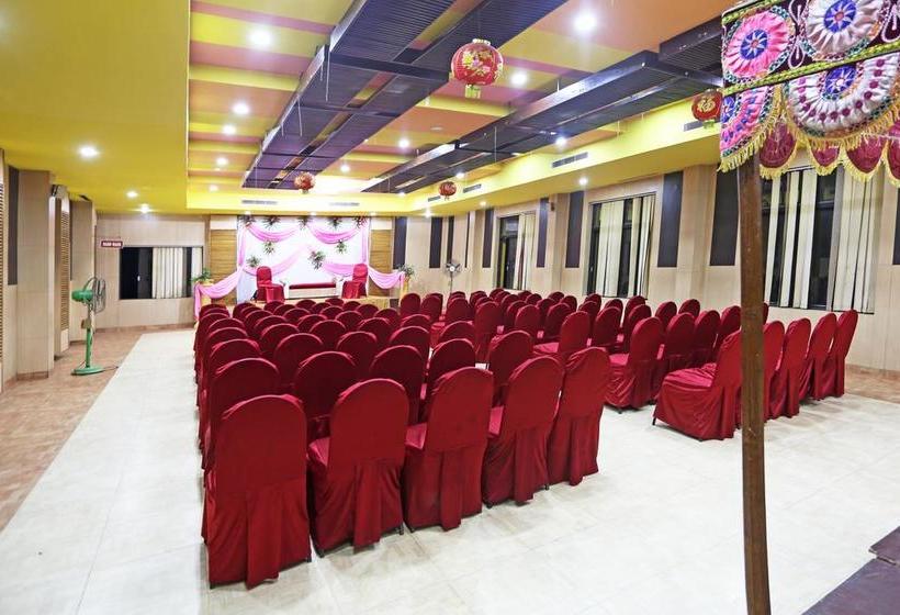 Hotel Oyo 4230 Richi Regency 1 8