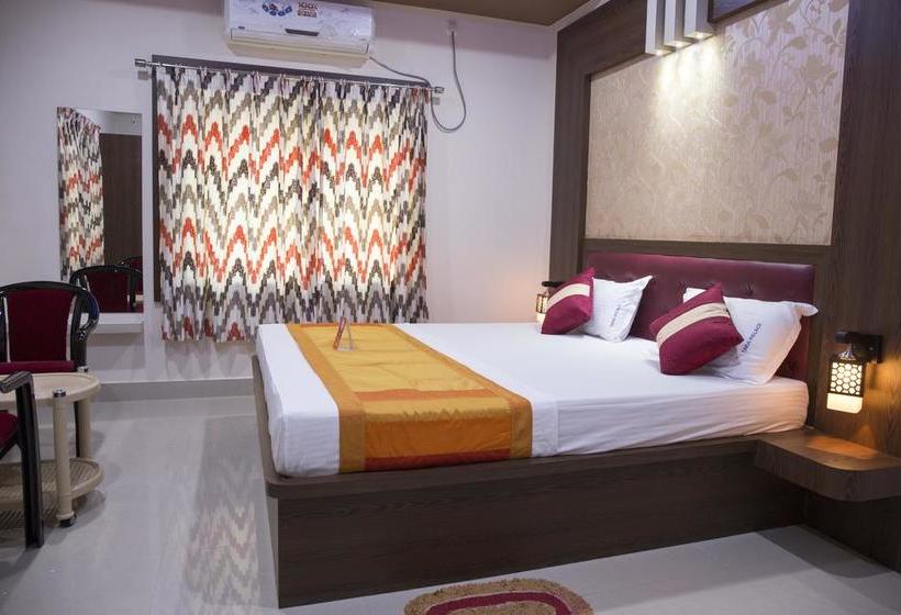 Hotel Oyo 3904 Home Stay Tara Palace 7