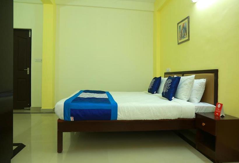 Hotel Oyo 8273 Diamond Inn 10