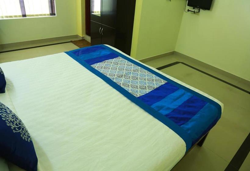 Hotel Oyo 8273 Diamond Inn 12