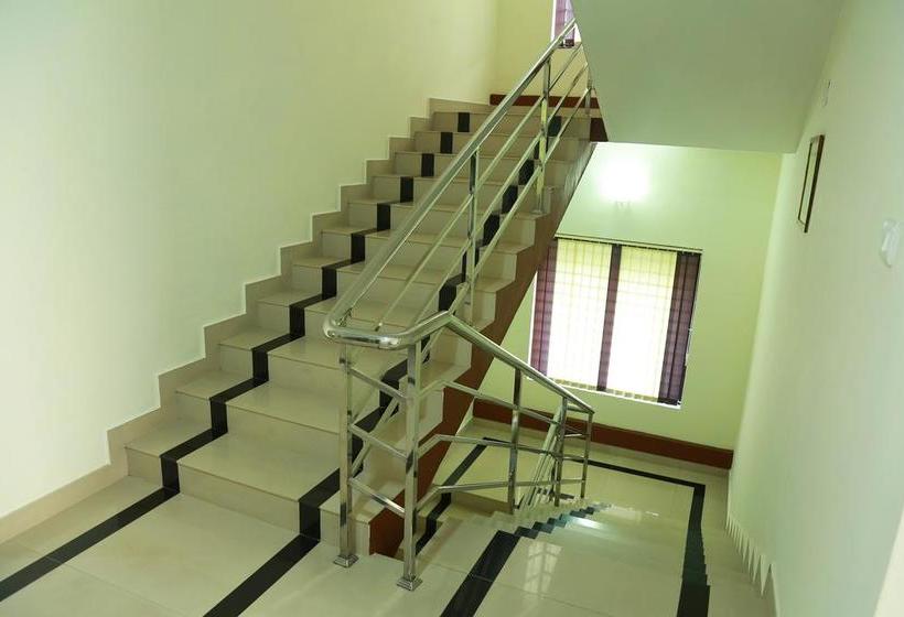 Hotel Oyo 8273 Diamond Inn 15