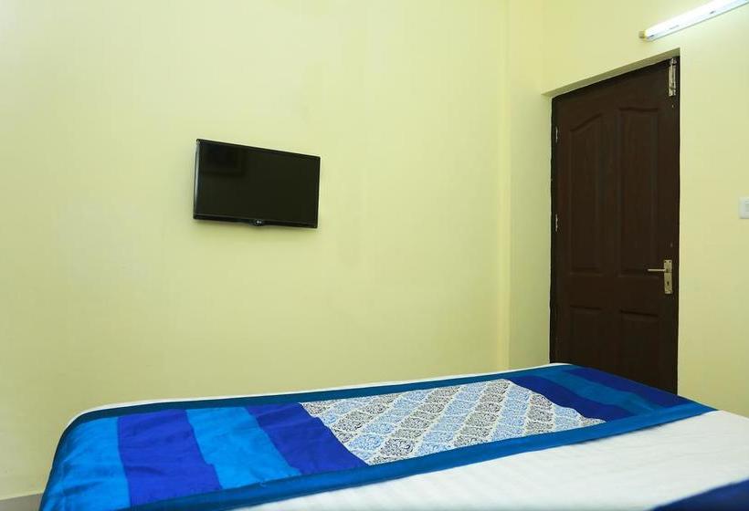 Hotel Oyo 8273 Diamond Inn 20