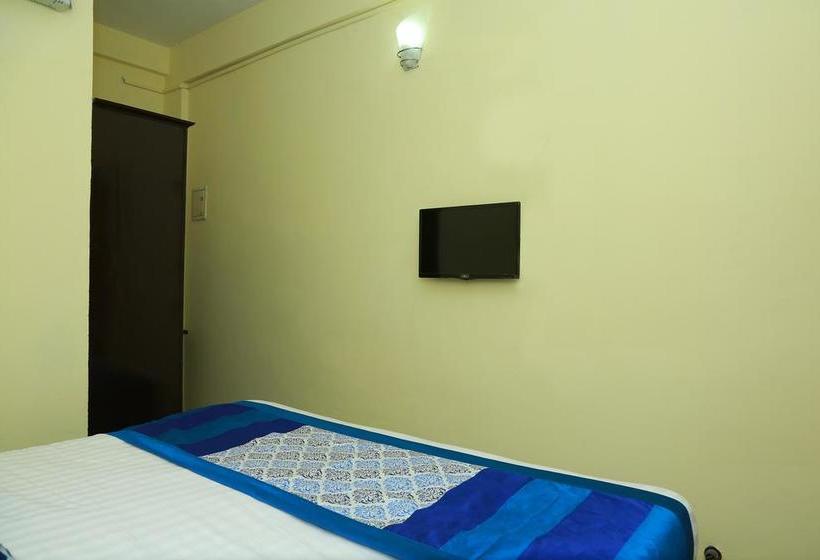 Hotel Oyo 8273 Diamond Inn 4