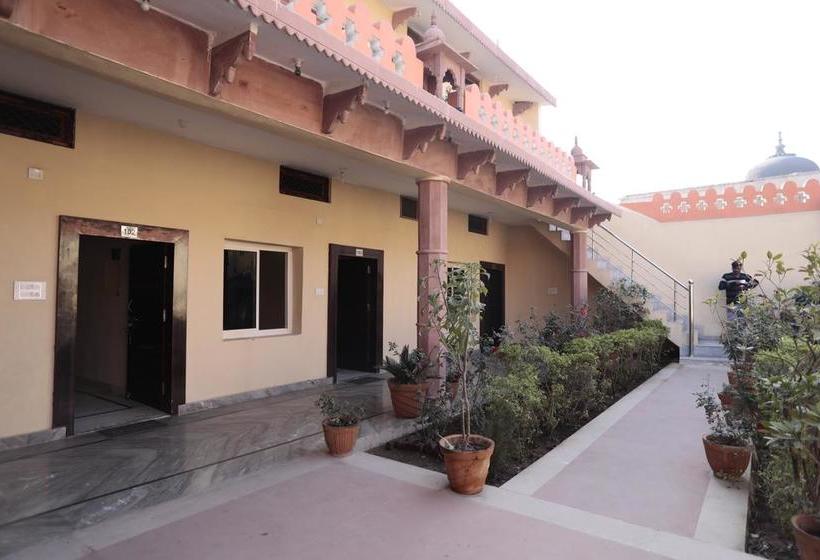 Hotel Monarch Rama Palace 2