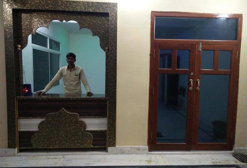 Hotel Monarch Rama Palace 20