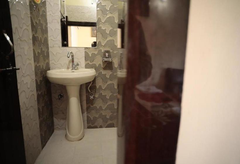 Hotel Monarch Rama Palace 7