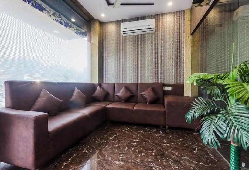 Hotel Oyo 8193 Pearl View 3