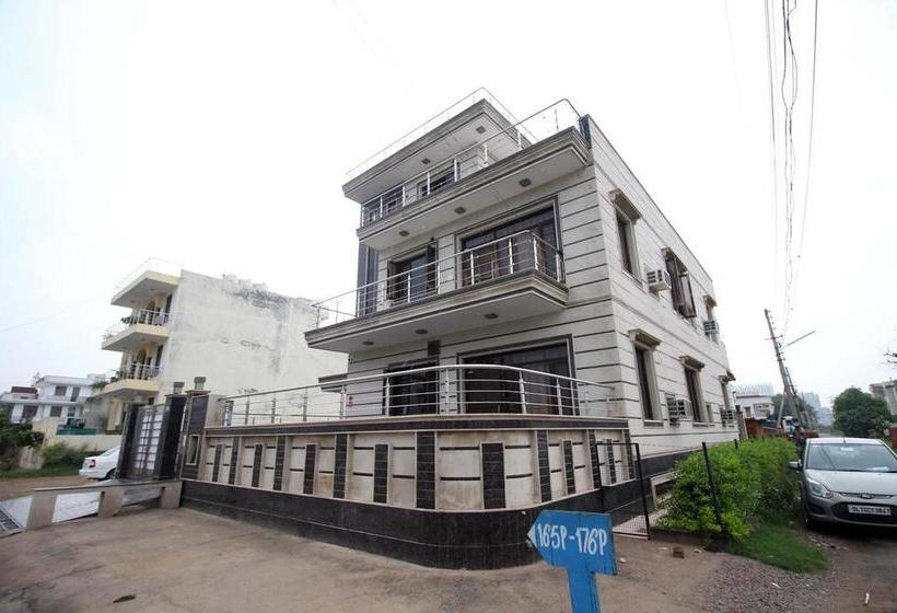 Divine Residency By Royal Collection Hotels 1