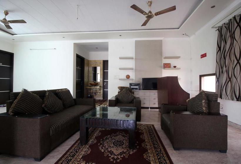 Divine Residency By Royal Collection Hotels 3