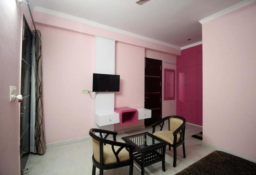 Divine Residency By Royal Collection Hotels 5