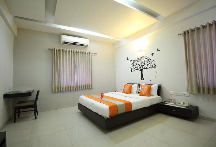 Hotel Oyo 5054 Sunnstep Club 14