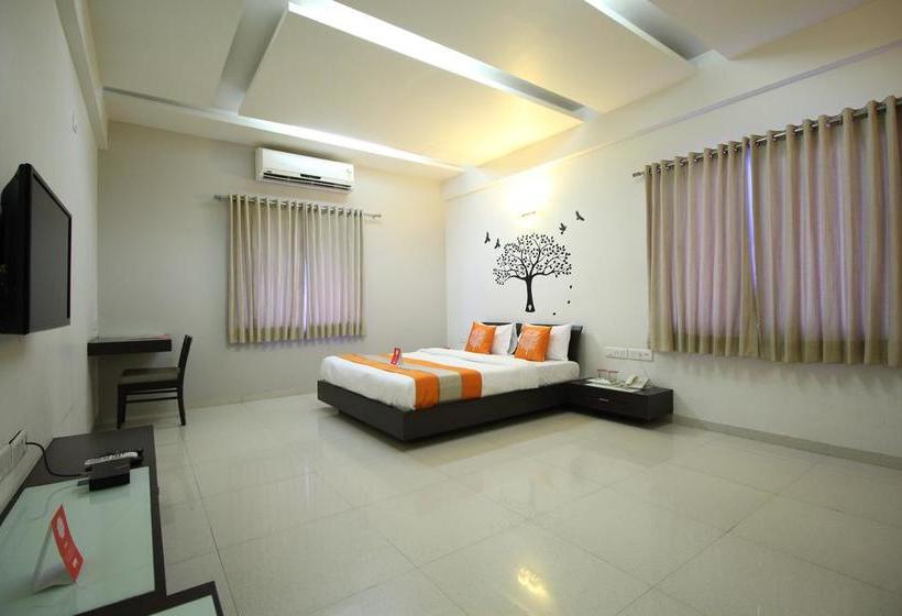 Hotel Oyo 5054 Sunnstep Club 15