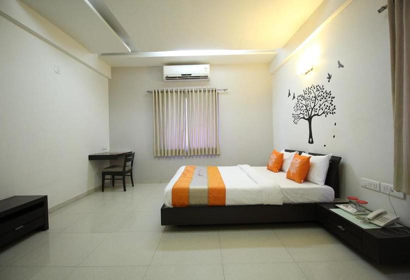 Hotel Oyo 5054 Sunnstep Club 17