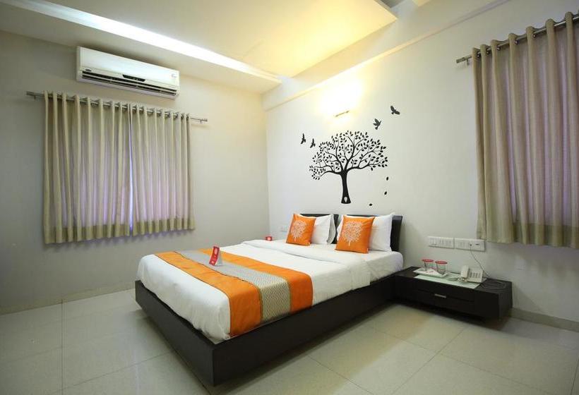 Hotel Oyo 5054 Sunnstep Club 7