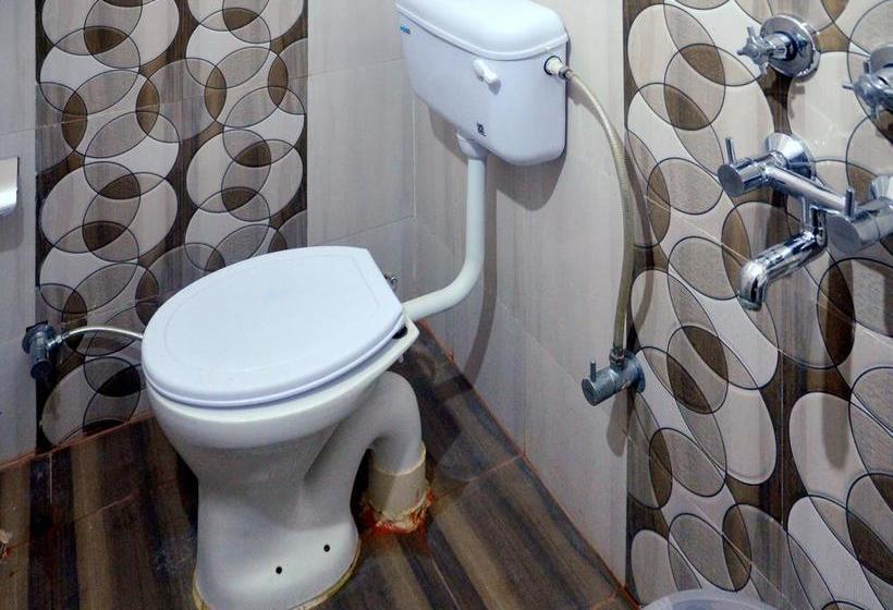 Hotel Oyo 4530 Gazal Residency 10