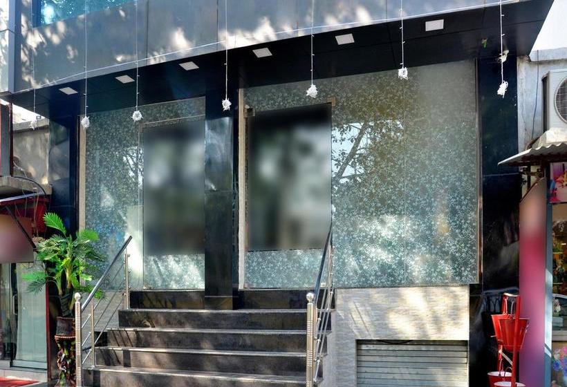 Hotel Oyo 4530 Gazal Residency 2