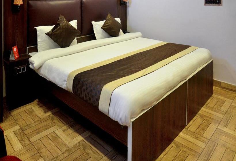 Hotel Oyo 4530 Gazal Residency 5