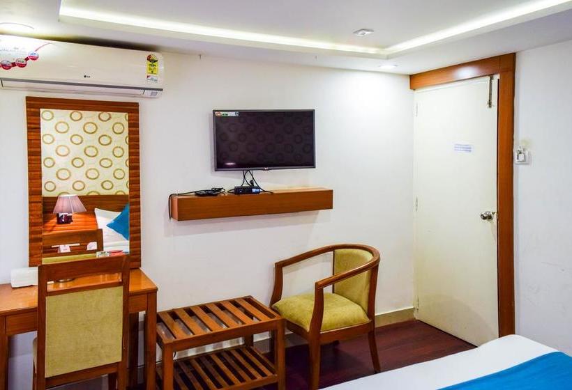 Hotel Oyo 3453 Bhagini Residency 5