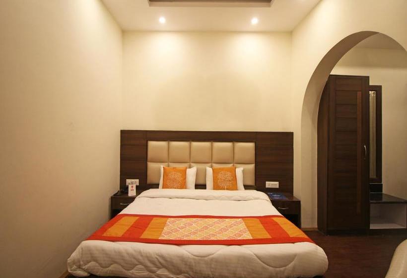 Hotel Oyo 5962 Home Stay Barlow Villa 10