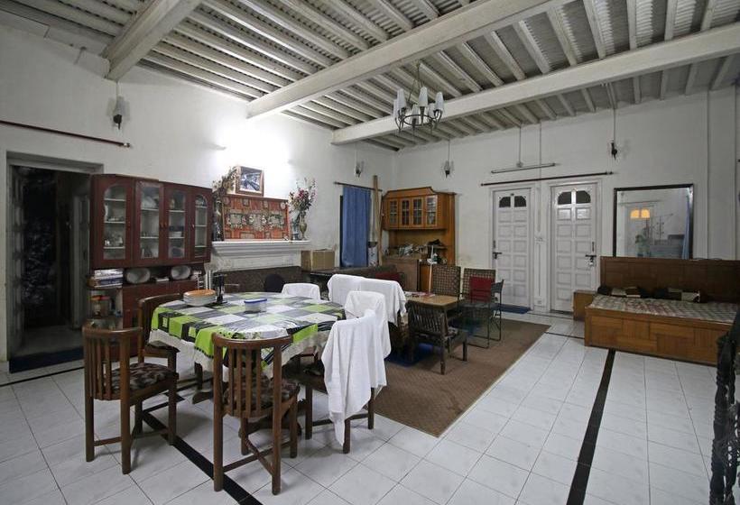 Hotel Oyo 5962 Home Stay Barlow Villa 7