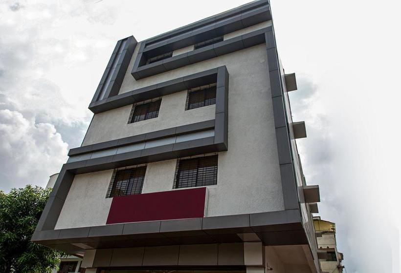 Hotel Oyo 6433  Check Inn