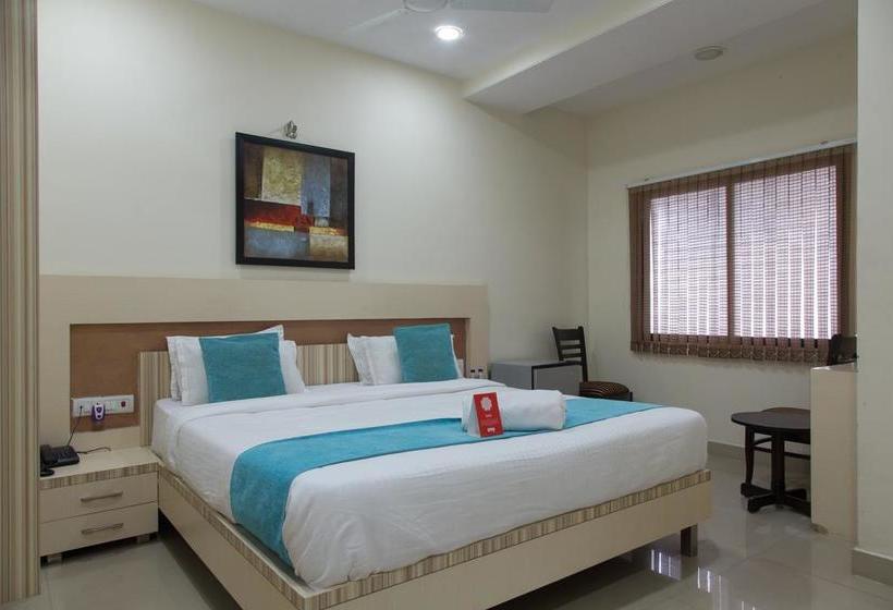 Hotel Oyo 6433 Check Inn 12