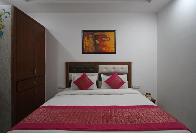 Hotel Oyo 6340 Glorify Stay 3 2