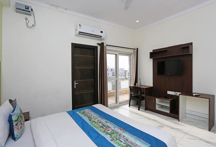 Hotel Oyo 6812 Aruma Residency 10