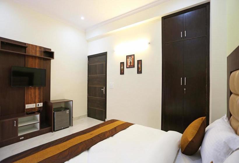 Hotel Oyo 6812 Aruma Residency 12