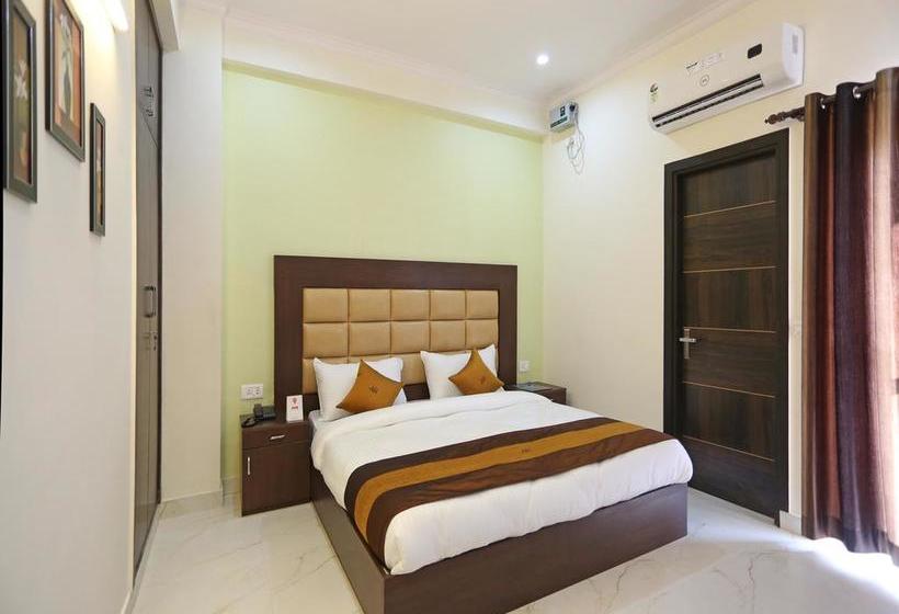 Hotel Oyo 6812 Aruma Residency 14