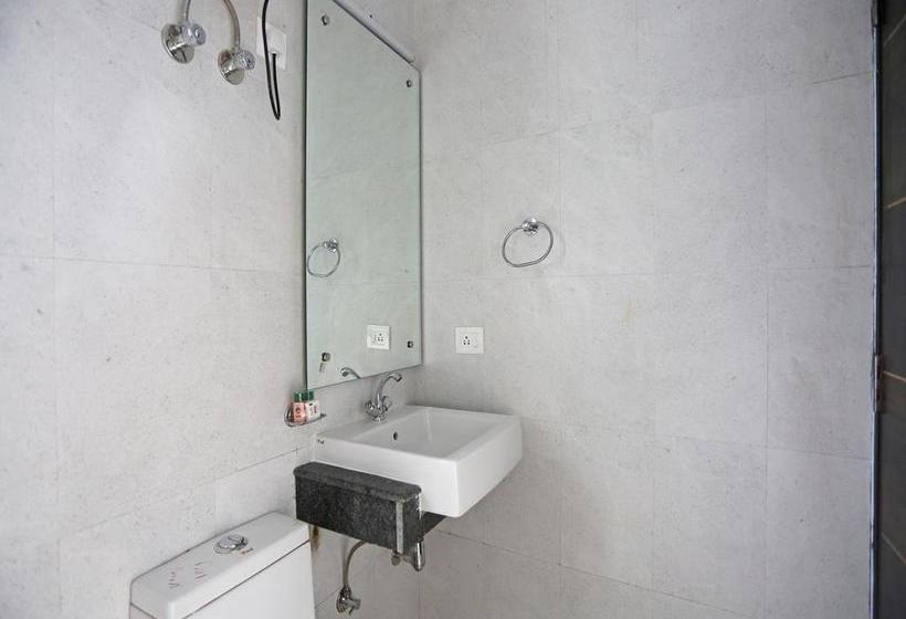 Hotel Oyo 6812 Aruma Residency 16