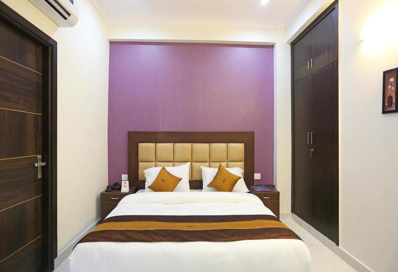 Hotel Oyo 6812 Aruma Residency 9