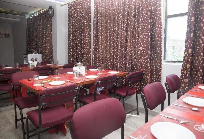 Hotel Oyo 3345 Shubham Beach 4